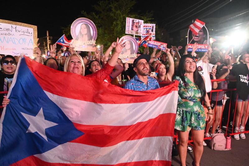 Boricuas ven La Casa de los Famosos