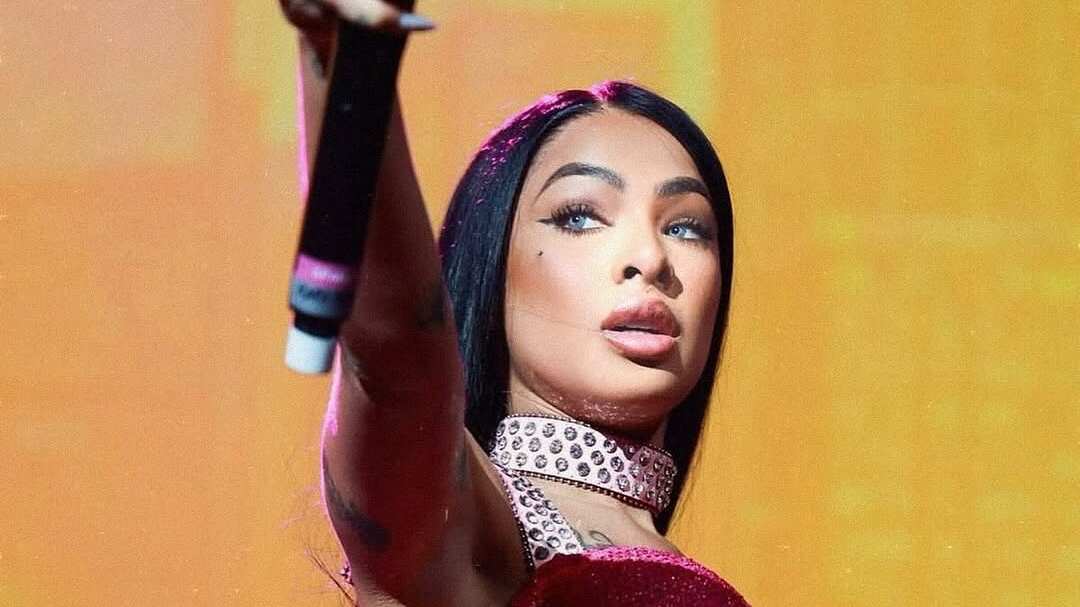 Yailin La Más Viral durante uno de sus conciertos.