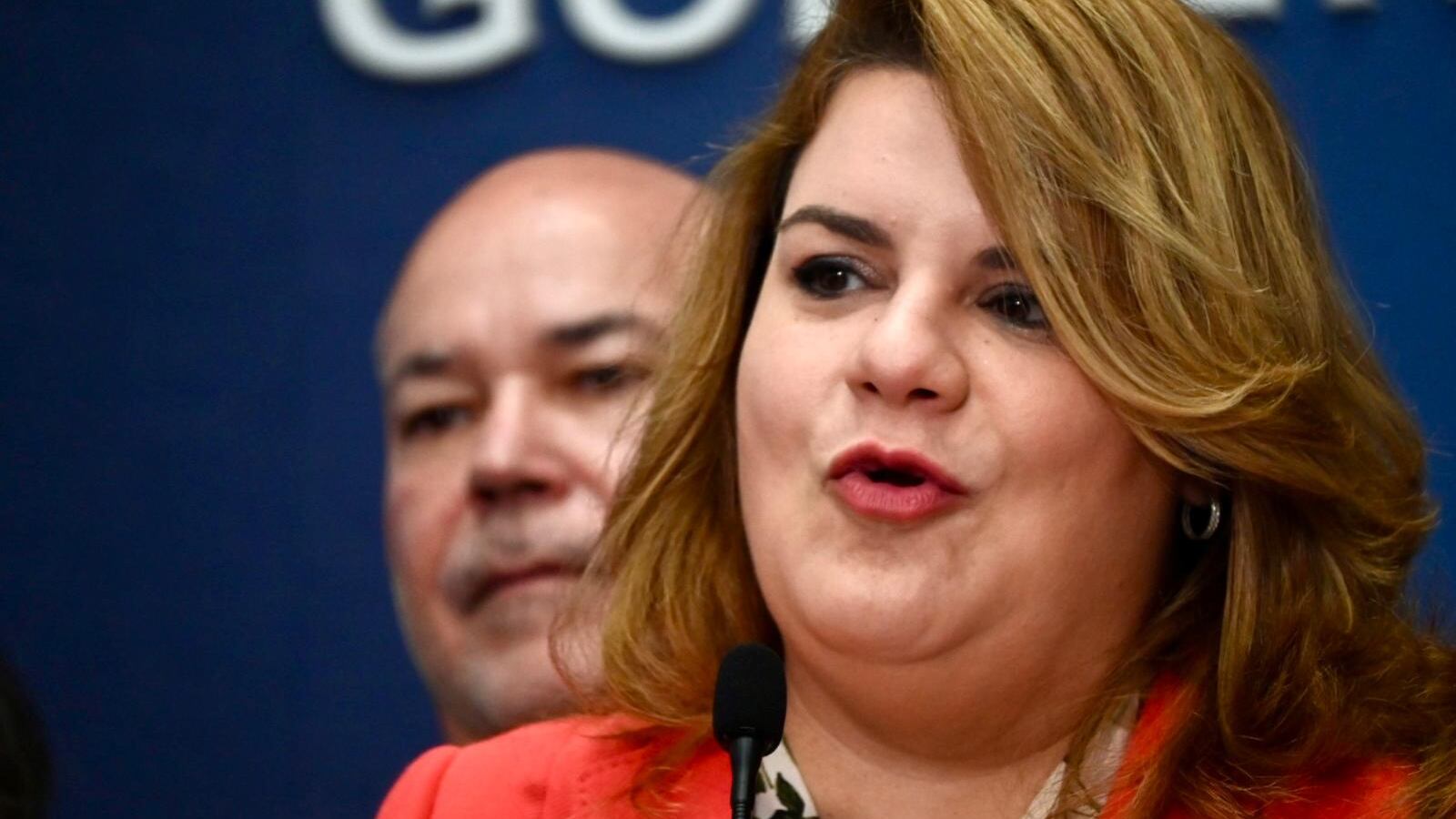 La gobernadora en conferencia de prensa en La Fortaleza.