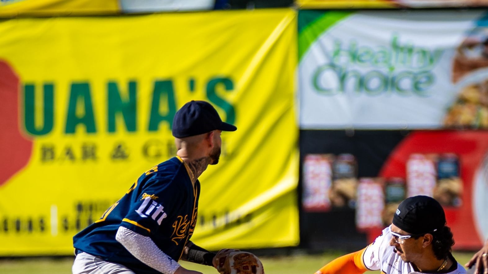 Los Guardianes de Dorado superaron al Melao Melao de Vega Baja.