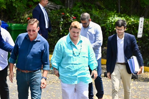 Alcaldes entran al proceso sobre reforma de permisos, mientras Gobierno defiende apertura a cambios