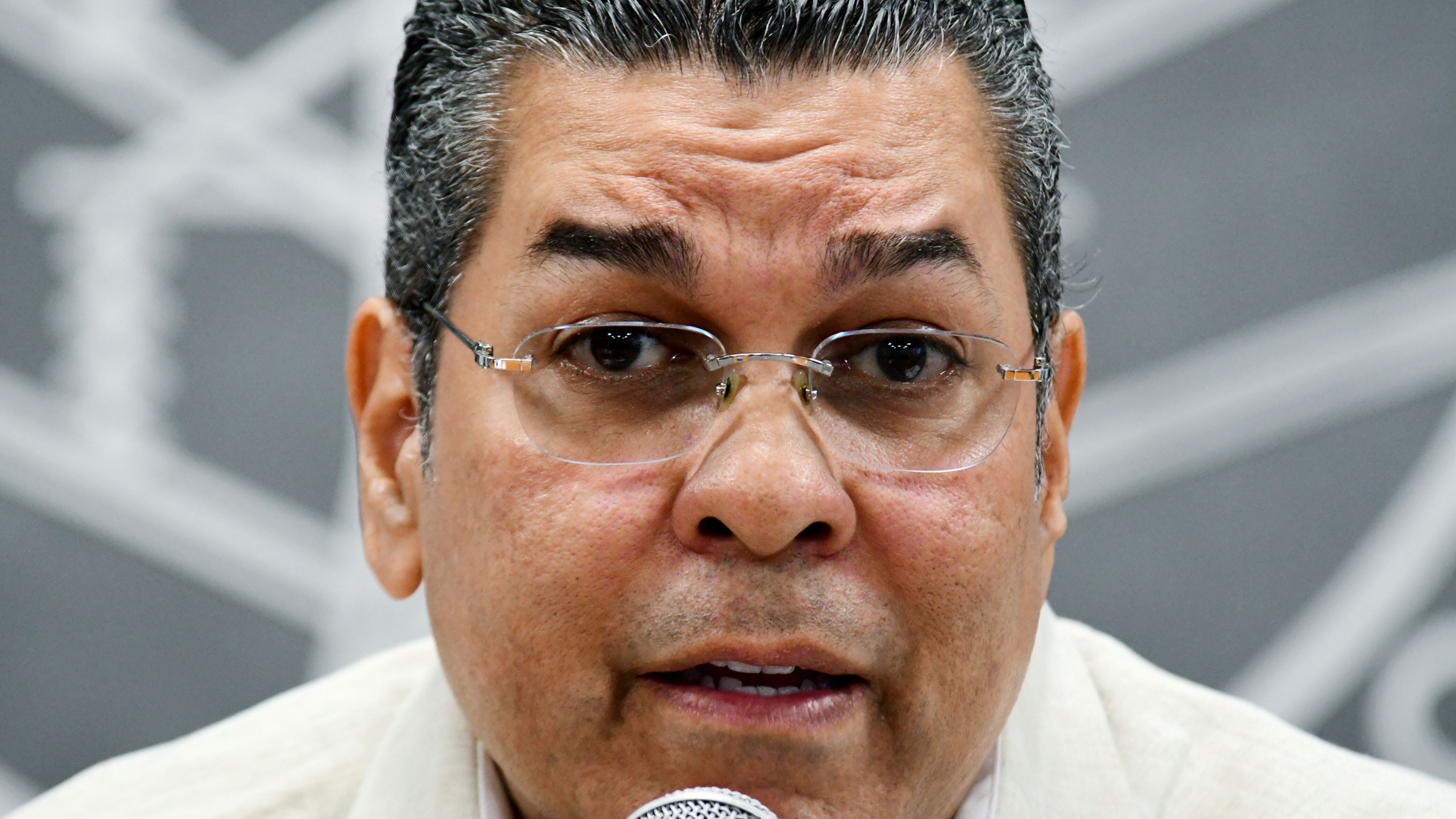 Josué Colón, ofreció un informe del estado de los activos de la AEE