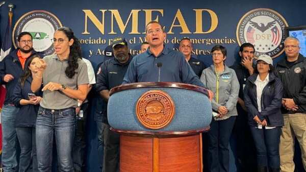 Gobernador Pedro Pierluisi en conferencia de prensa.