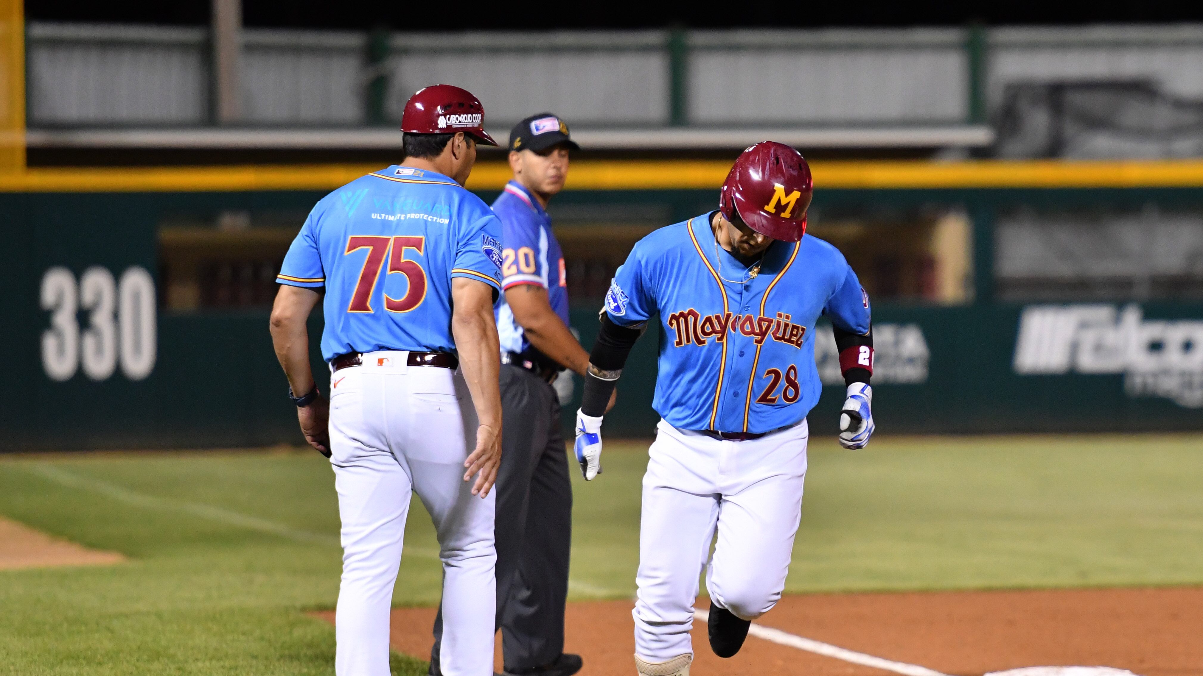 Isan Díaz de los Indios conectó un jonrón en el partido contra Caguas.
