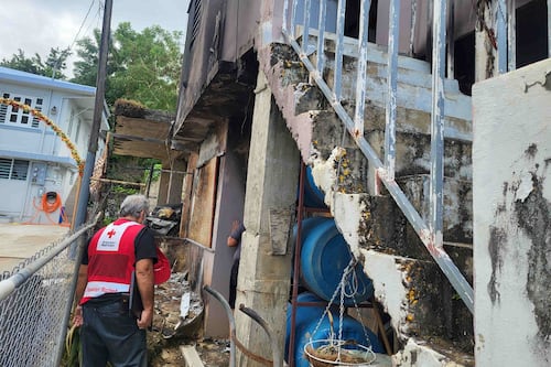 Más de 350 familias en la isla recibieron ayuda financiera de la Cruz Roja