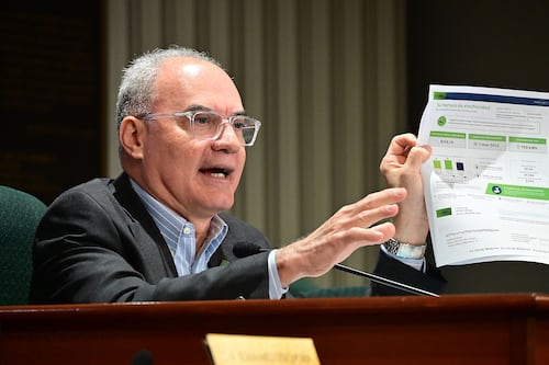 Representantes presentan 30 medidas para atender situación eléctrica en Puerto Rico