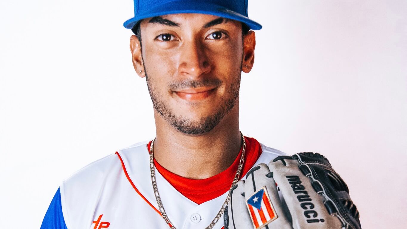 Lanzador Alexander Castro.