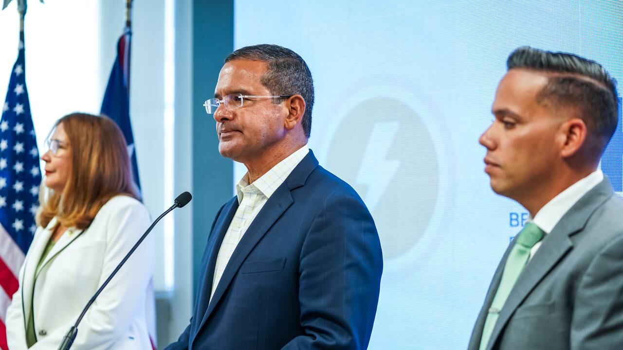 Ciení Rodríguez Troche, Pedro Pierluisi y Alberto Fradera.