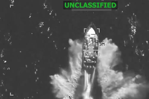 Almirante admite que supervivientes de ataque en septiembre no podían pedir auxilio