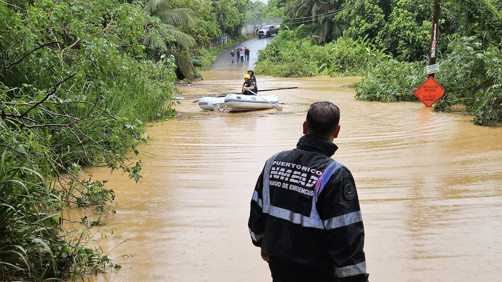 Reportan inundaciones en varias zonas de la isla