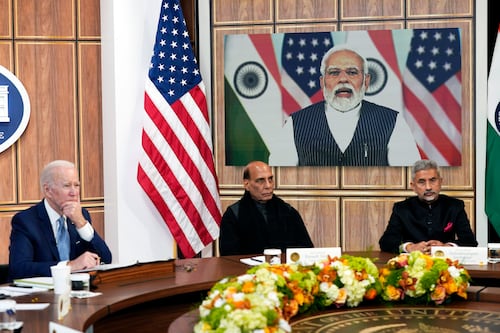Biden pide a India no incrementar uso de petróleo ruso