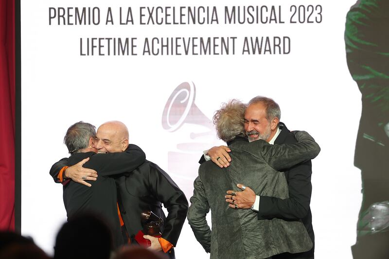 La Semana de la 24ª Entrega Anual del Latin Grammy comenzó con con la entrega de Premios Especiales que incluyó a los siguientes homenajeados: Carmen Linares, Mijares, Arturo Sandoval, Simone, Soda Stereo, Ana Torroja, Alex Acuña, Gustavo Santaolalla y Wisón Torres.