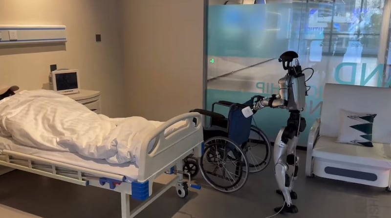 El robot enfermero de Unitree revoluciona la atención hospitalaria y anticipa el futuro de la robótica asistencial - crédito @UnitreeRobotics/X