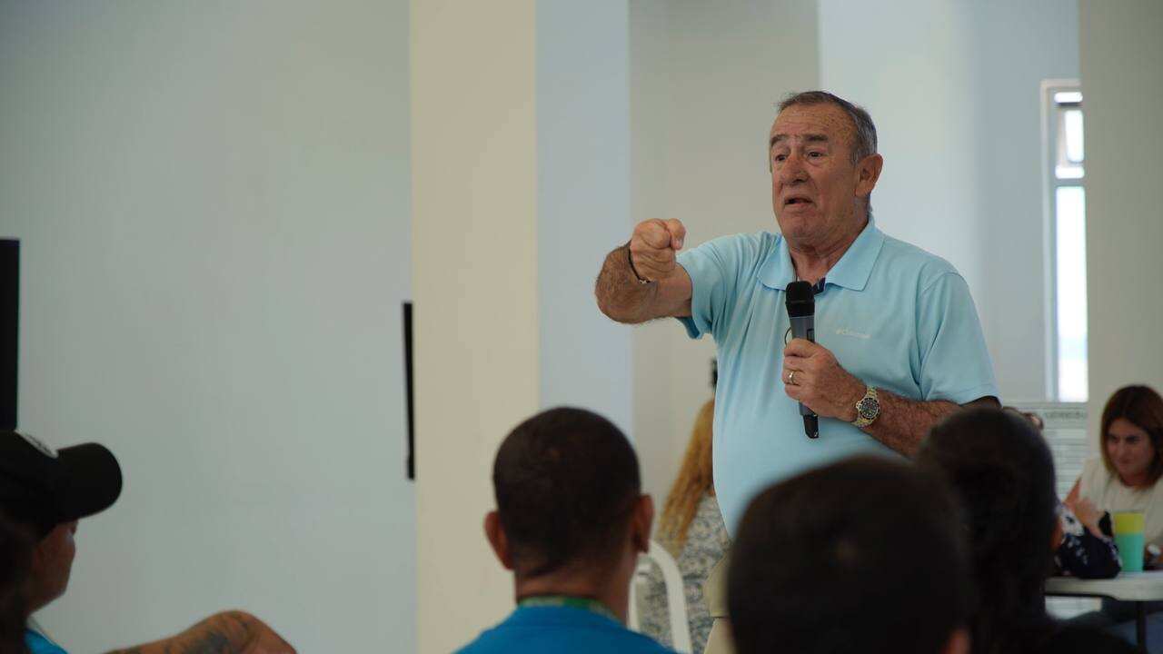 Manuel Cidre, secretario del DDEC