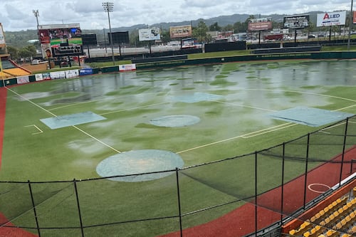 Suspenden por lluvia el juego inaugural de la Serie Clasificatoria de Béisbol Femenino