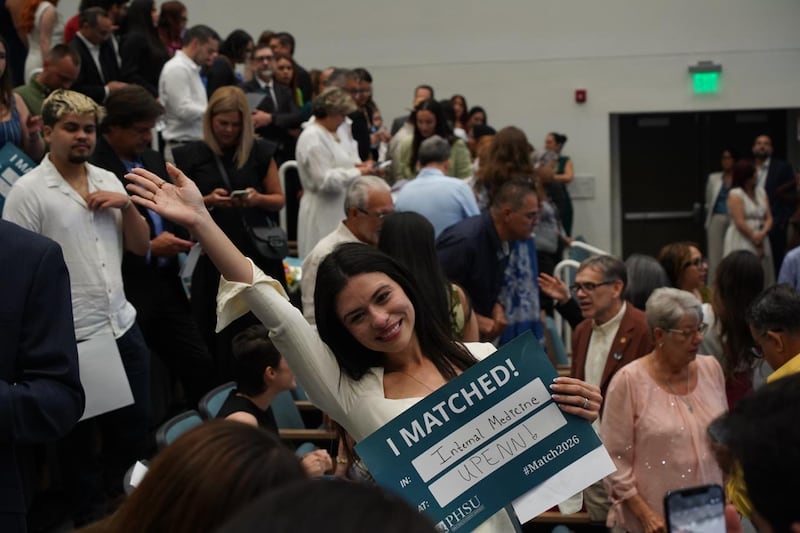 Del total de la clase graduanda, el 65% realizará su residencia en 22 estados de Estados Unidos, mientras que el 35% permanecerá en Puerto Rico, contribuyendo a la atención médica en la Isla.