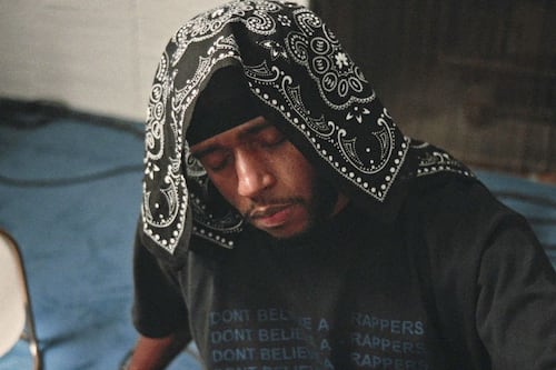 6LACK lanza ‘Sunday Again’ con 2 Chainz y adelanta el corazón de Love Is The New Gangsta