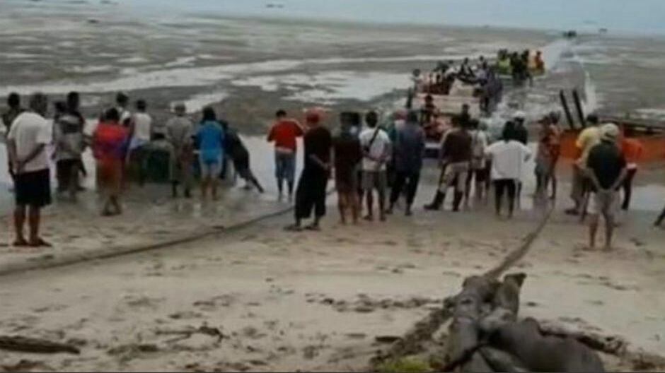 Sampur Beach