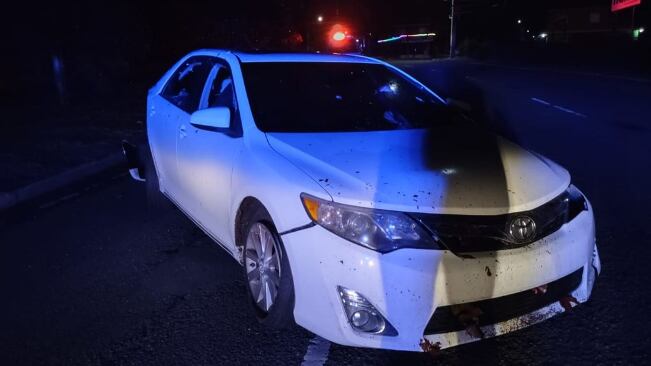 Hallan hombre muerto dentro de un auto en Cayey