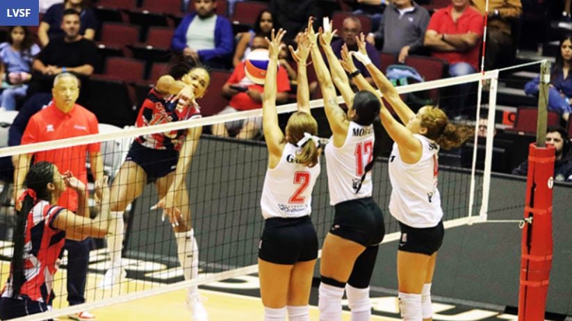 Sexto juego de la Semifinal B entre las Leones y Criollas.