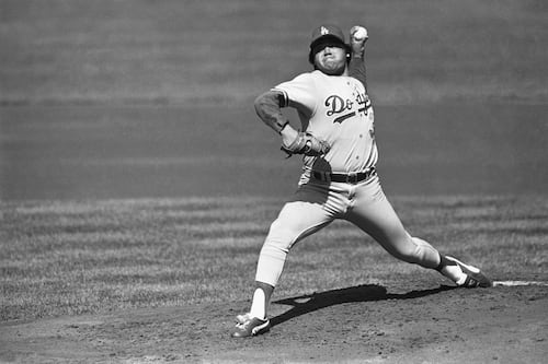 Muere el legendario pelotero mexicano Fernando Valenzuela, a los 63 años