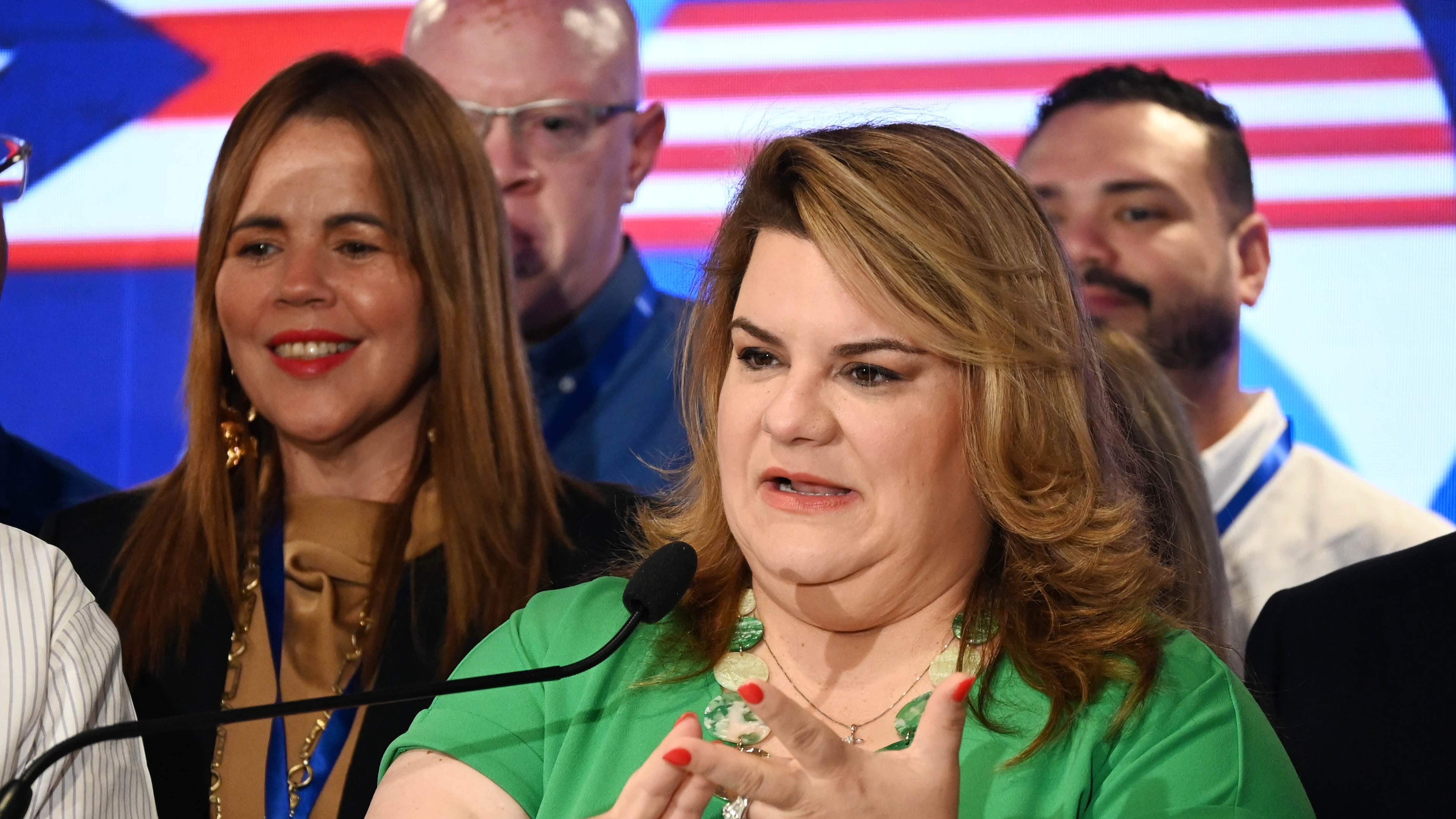 La gobernadora Jennifer González en conferencia de Prensa. Convención del Partido PNP