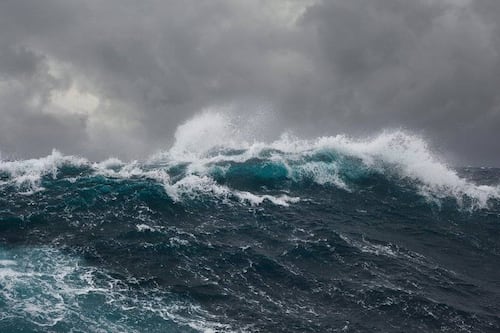 Turista muere tras ser arrastrado por corrientes marinas en San Juan