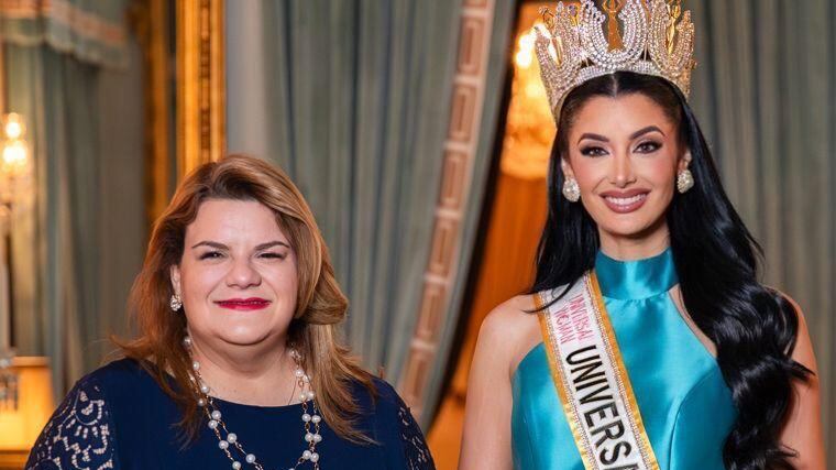 Ivana Carolina Visita la Fortaleza