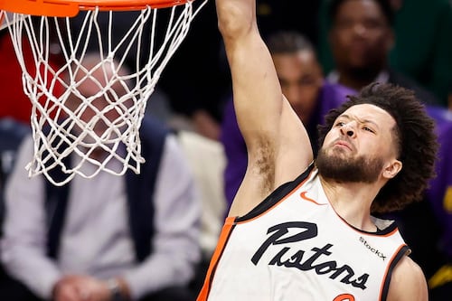 Estrella de los Detroit Pistons sufre colapso pulmonar y será baja por tiempo indefinido