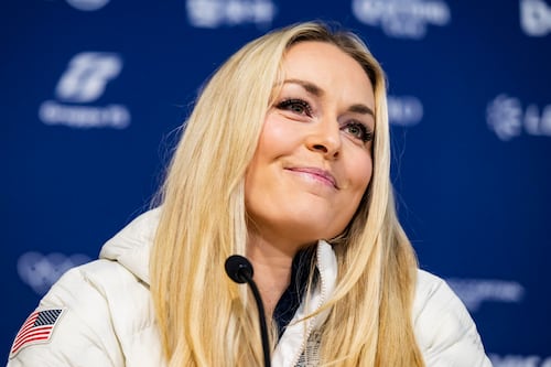 Lindsey Vonn desea competir en los Juegos de Invierno pese a la rotura de ligamentos en la rodilla izquierda