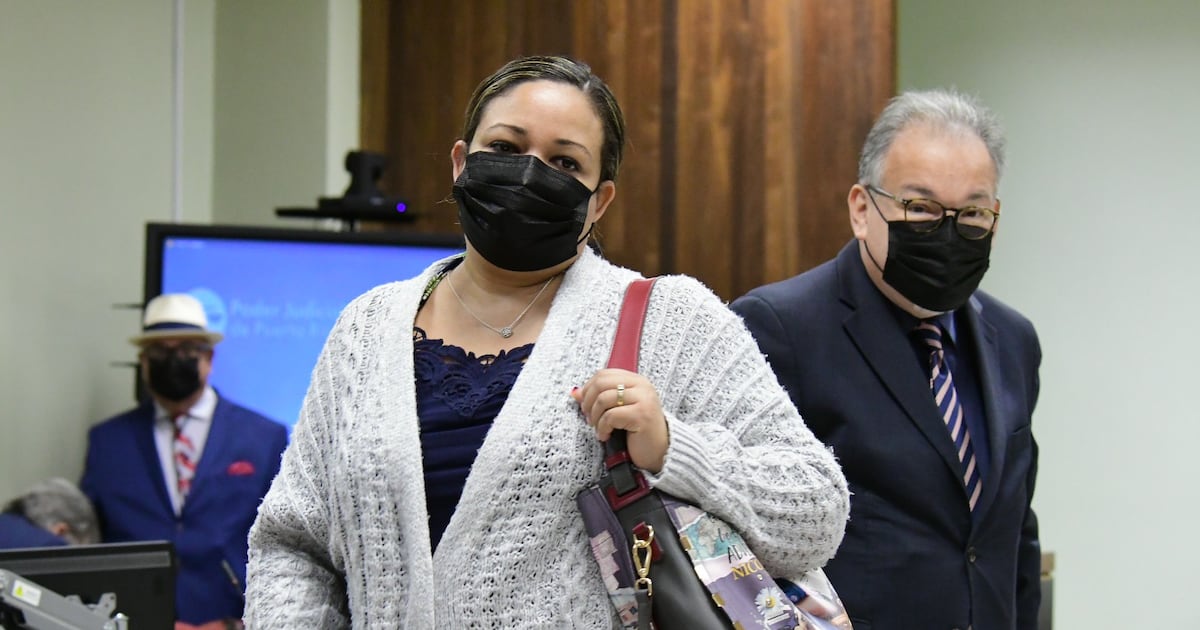 Exdirectora de Mayagüez, Yahaira Valentín Andrade, Condenada a Prisión por Negligencia en Caso de Malversación: Detalles y Reacciones