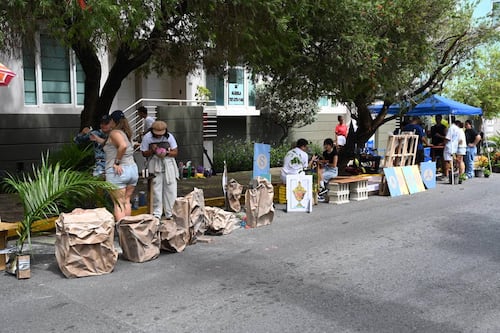 Juegos tradicionales toman las calles de Santurce en el Park(ing) Day 2025