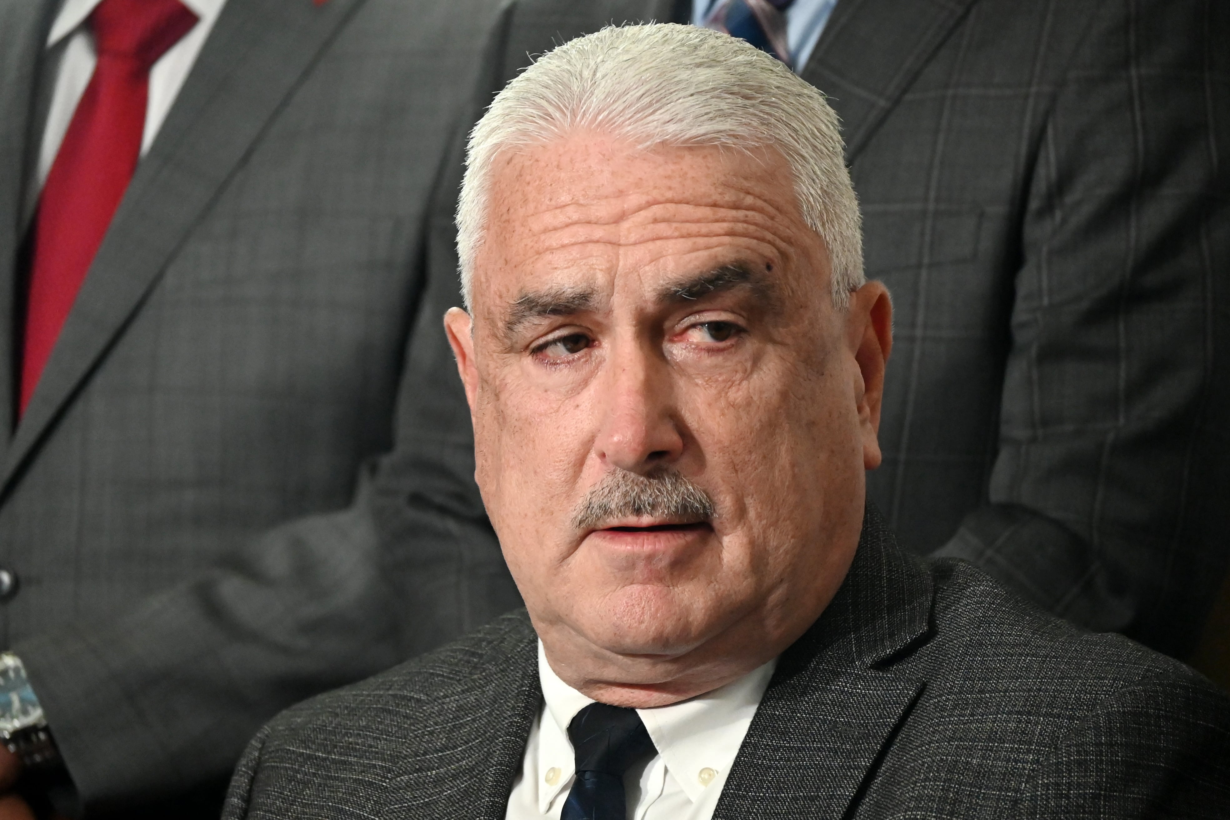 Entre careo y preguntas incómodas: Rivera Schatz admite lleva dos meses sin hablar con Jenniffer González