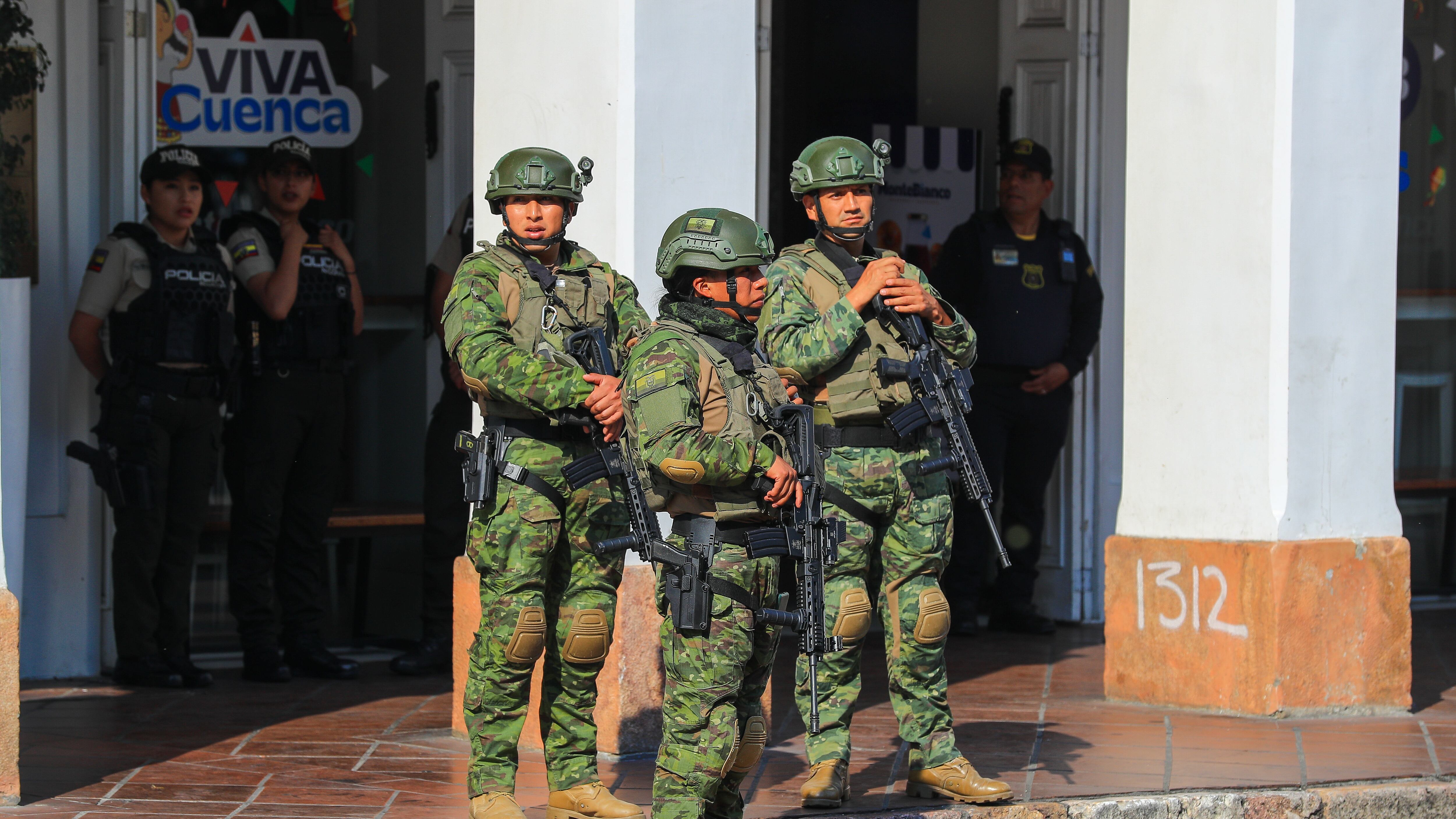 Cuenca elude los apagones por la Cumbre Iberoamericana mientras Ecuador sigue a media luz