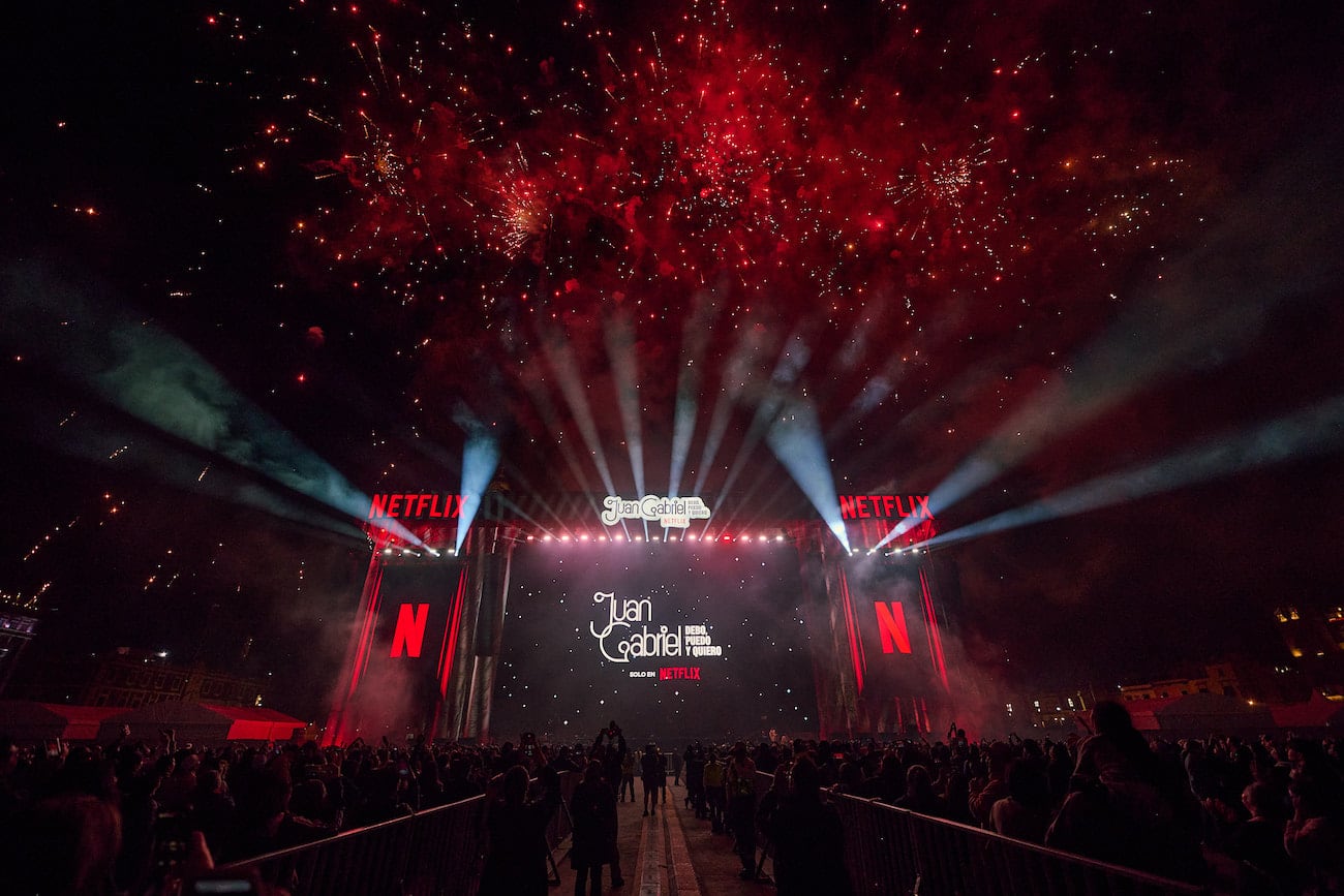 Juan Gabriel (bueno, su espíritu), se consolida como una de las mejores voces.