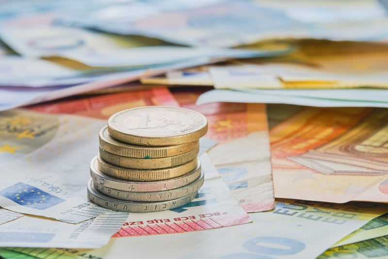 Al emprender un viaje a otro país, el cambio de moneda se convierte en un aspecto esencial para los viajeros. Foto: Freepik.