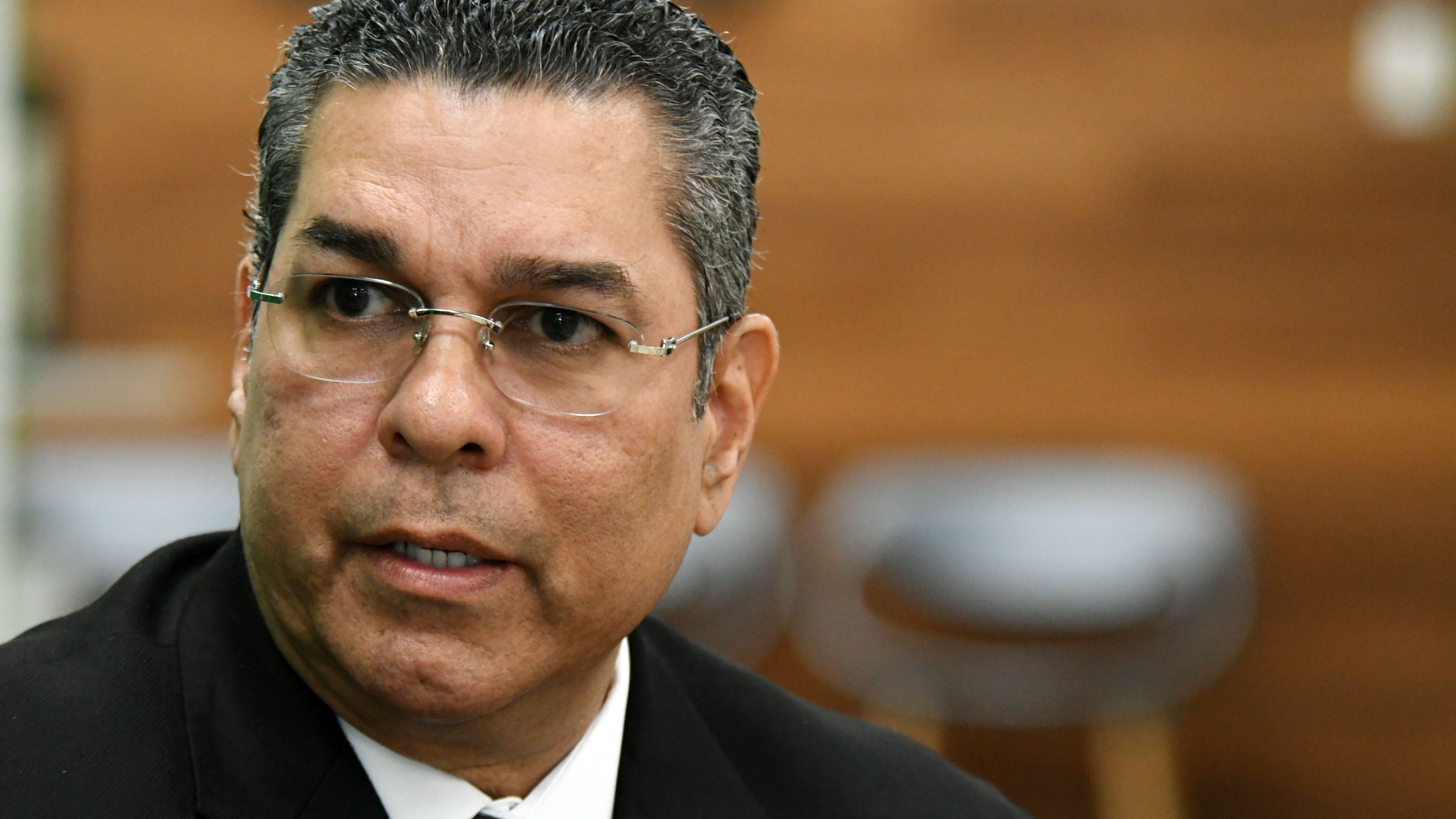 El Zar de la Energía, Josue Colón