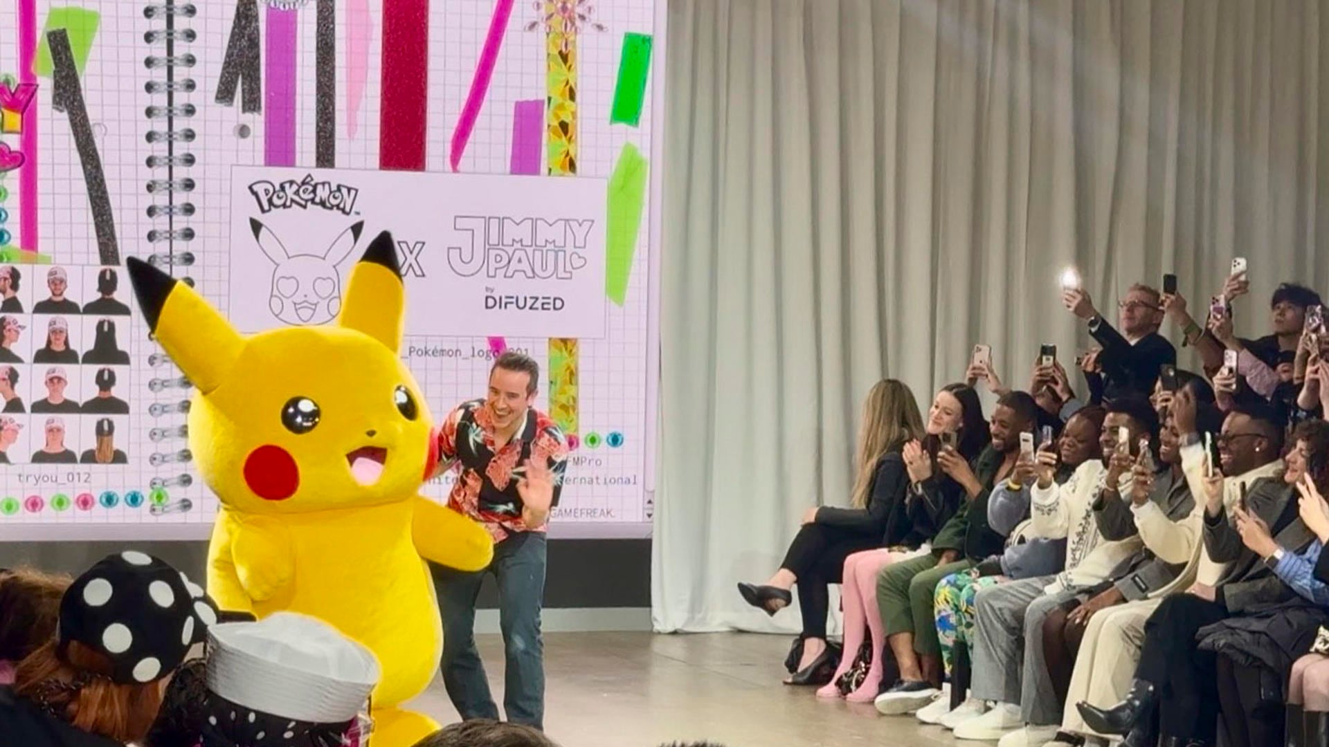 Los Pokémon invadieron este sábado la pasarela de la Semana de la Moda de Londres ('London Fashion Week') en su tercera jornada de la mano del diseñador neerlandés JimmyPaul, que reflexionó en una entrevista con EFE antes del desfile sobre el origen de esta colaboración con la conocida franquicia animada japonesa. EFE/Raúl Bobé.