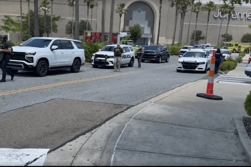 Varios heridos tras tiroteo en centro comercial de Luisiana