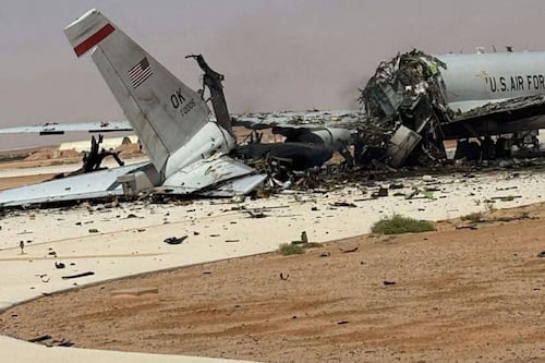 Estados Unidos rescata a uno de los tripulantes de avión militar derribado en Irán