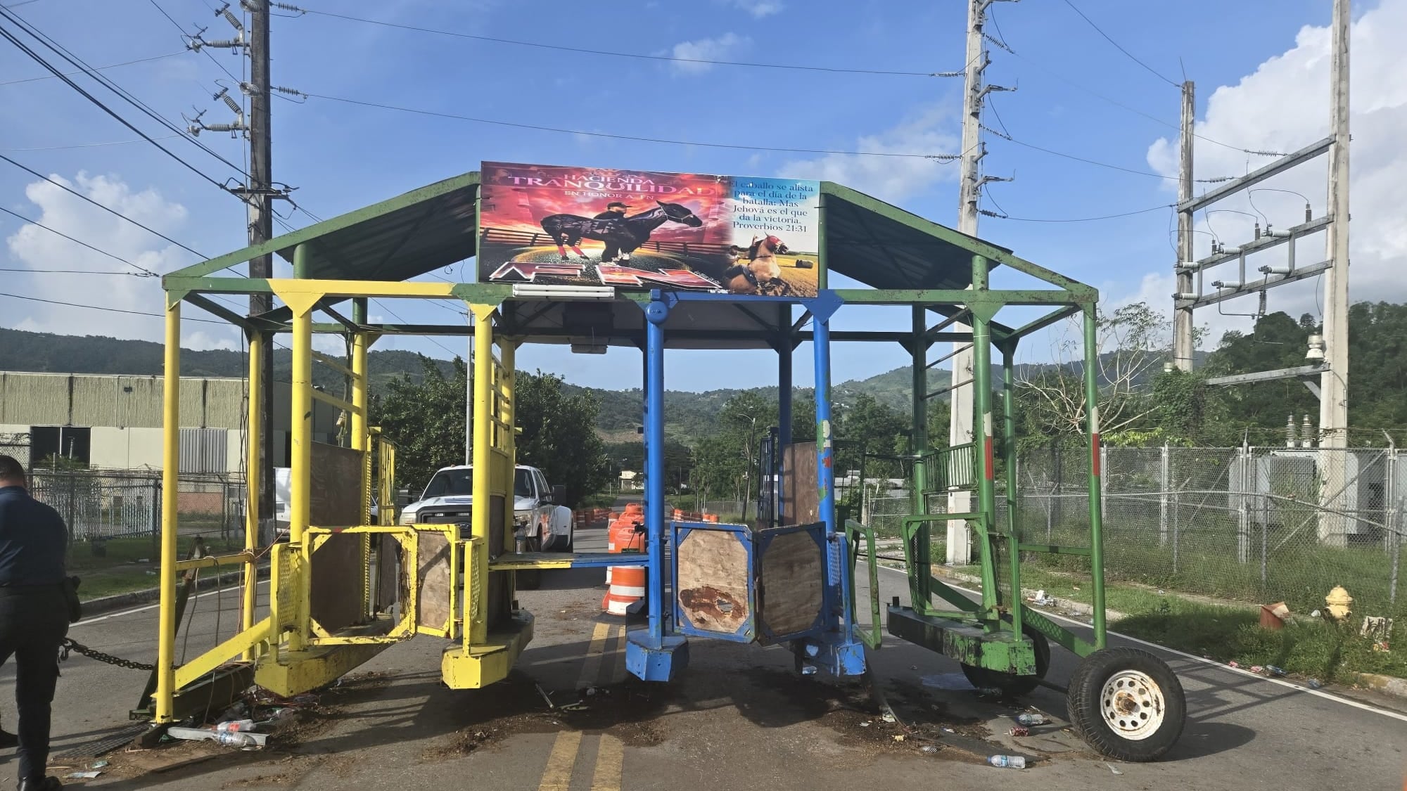 maquinaria usada en carreras clandestinas de caballos