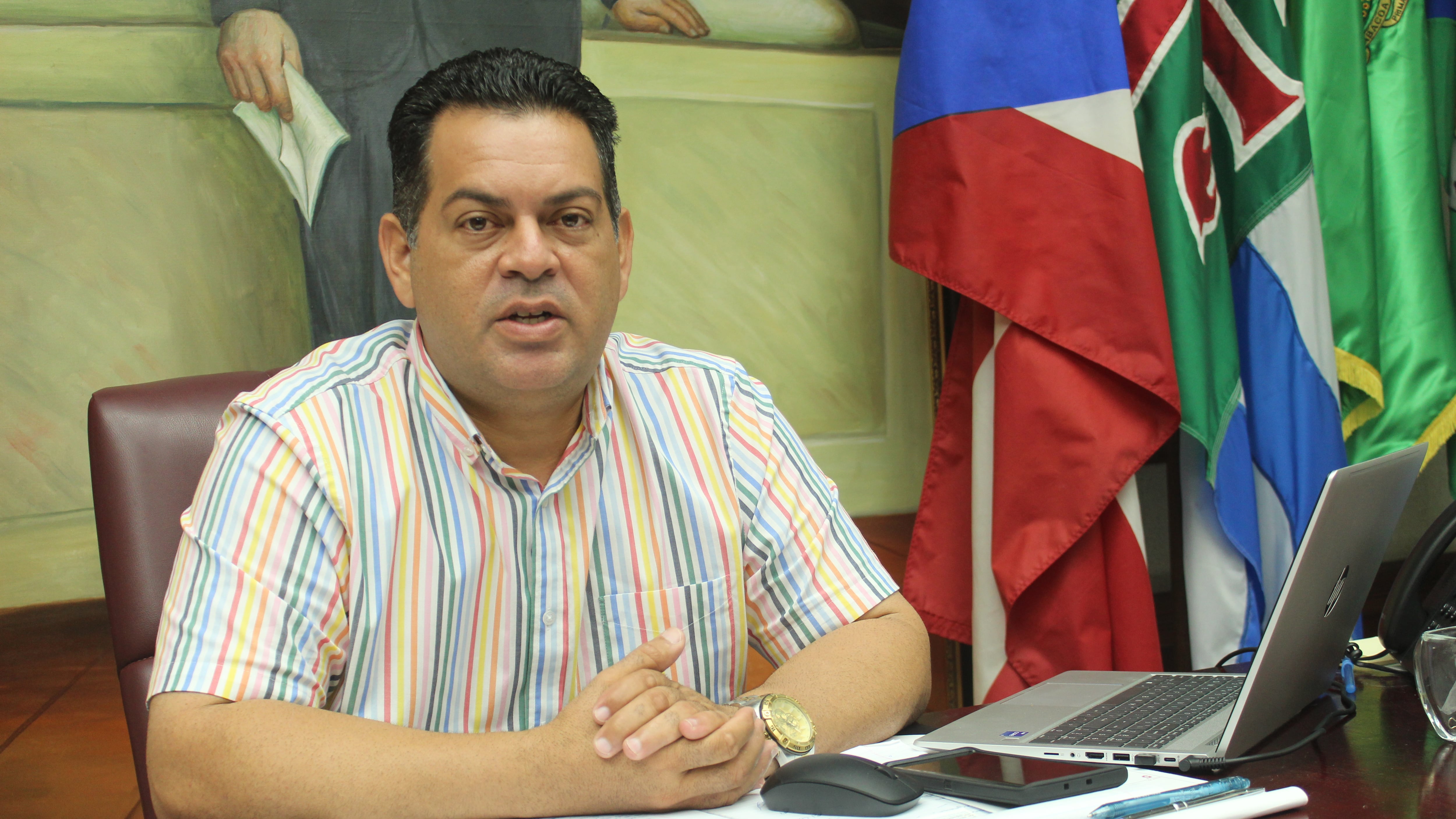 El ingeniero y alcalde de Mayagüez, Jorge L. Ramos Ruiz, ha denunciado las inundaciones en El Maní.