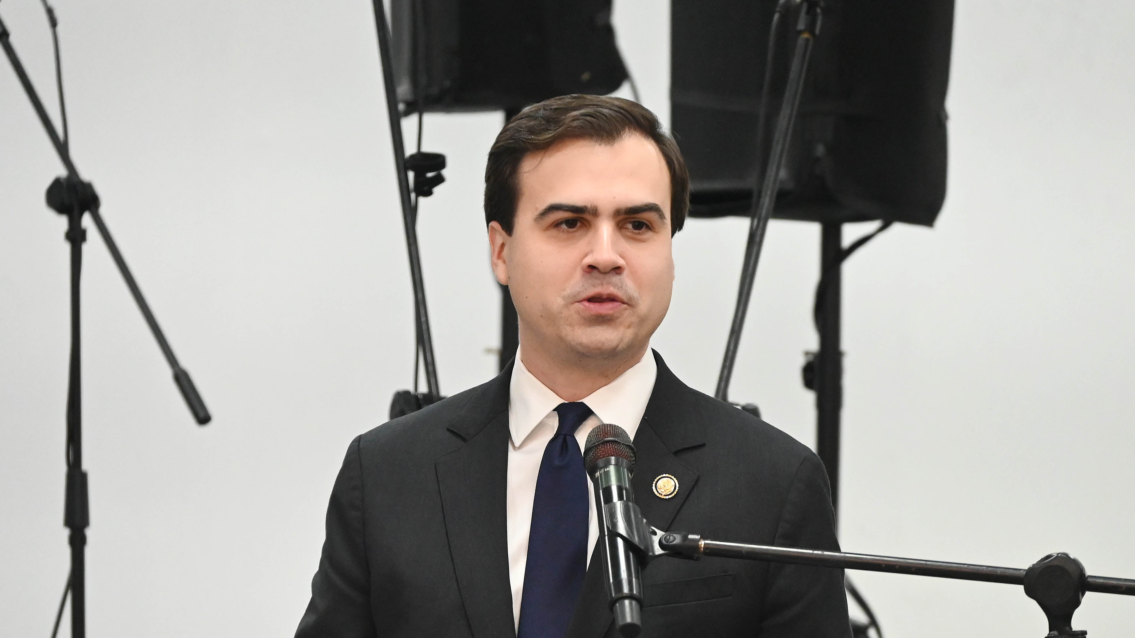 El Comisionado residente en Washington, Pablo José Hernández.