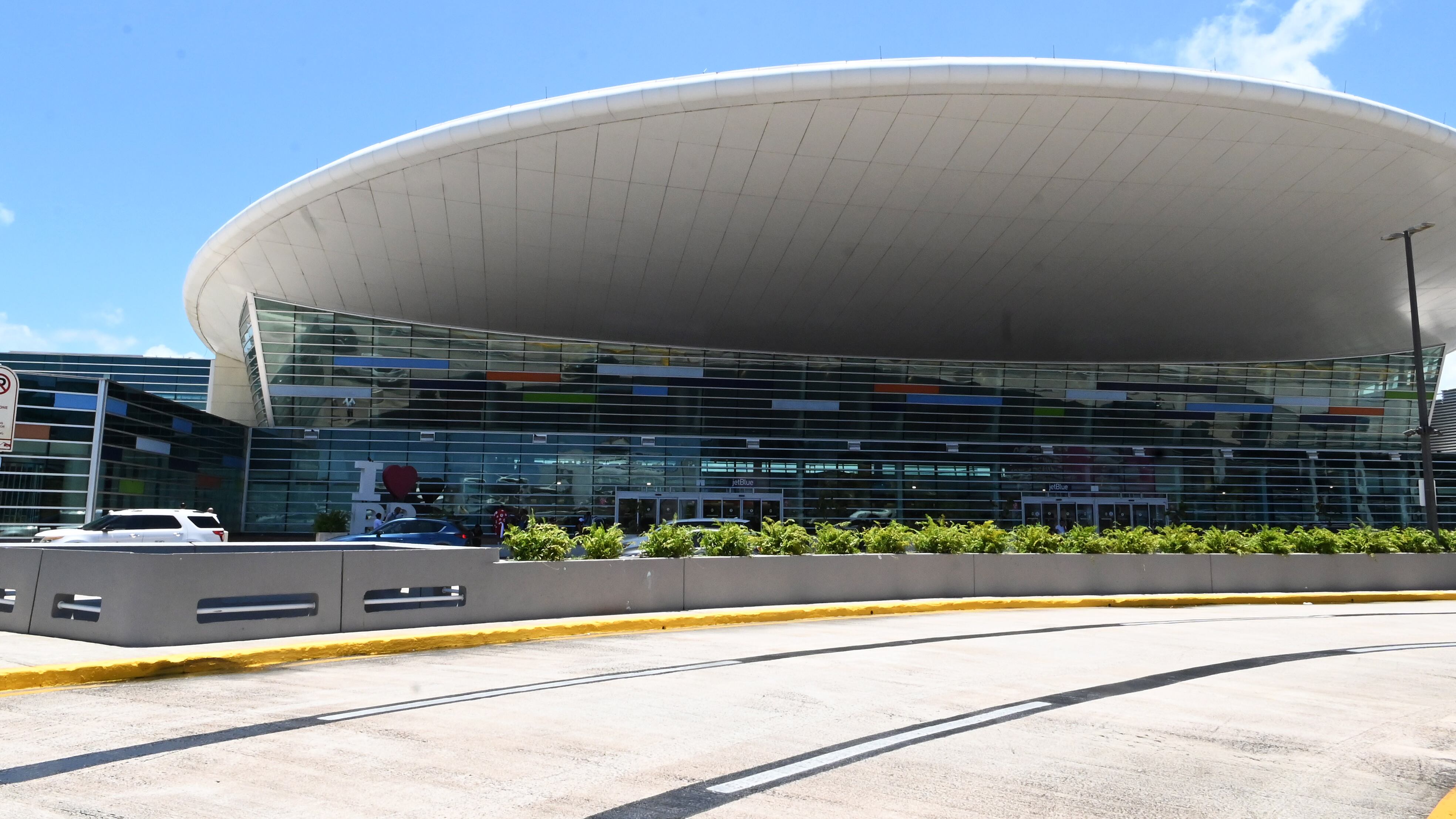 Terminal Jet Blue. Aeropuerto Luis Muñoz Marín