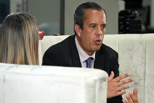 Rafael Lenín López acusa a La Fortaleza de “amenazar a la prensa” por caso Politank
