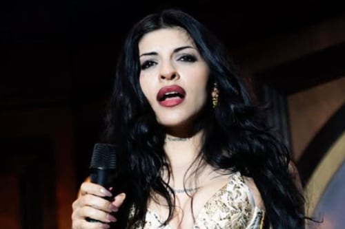 Cazzu enciende rumores con su guardaespaldas: el tatuaje que comparten confirmaría su romance