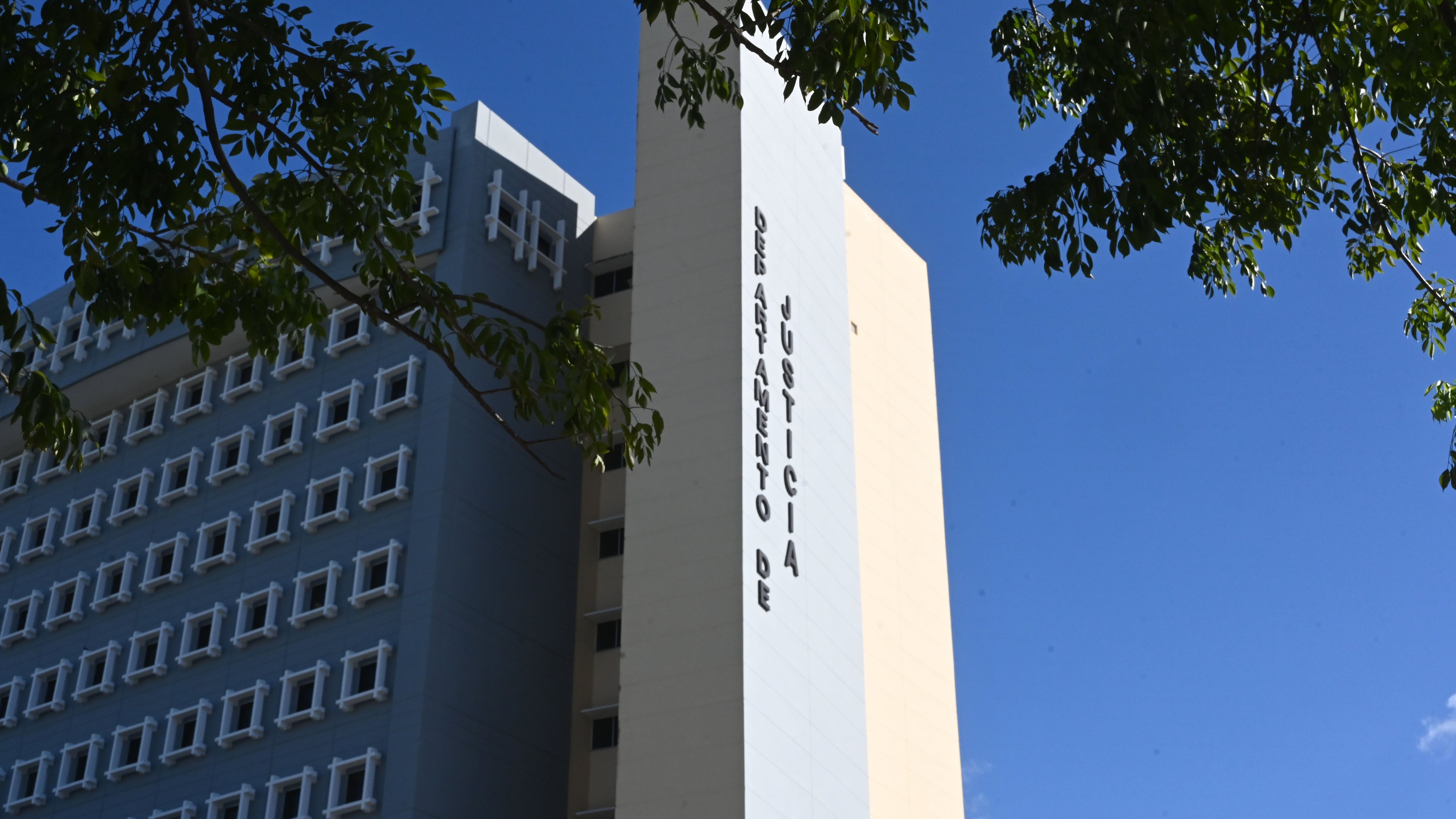 Departamento de Justicia.