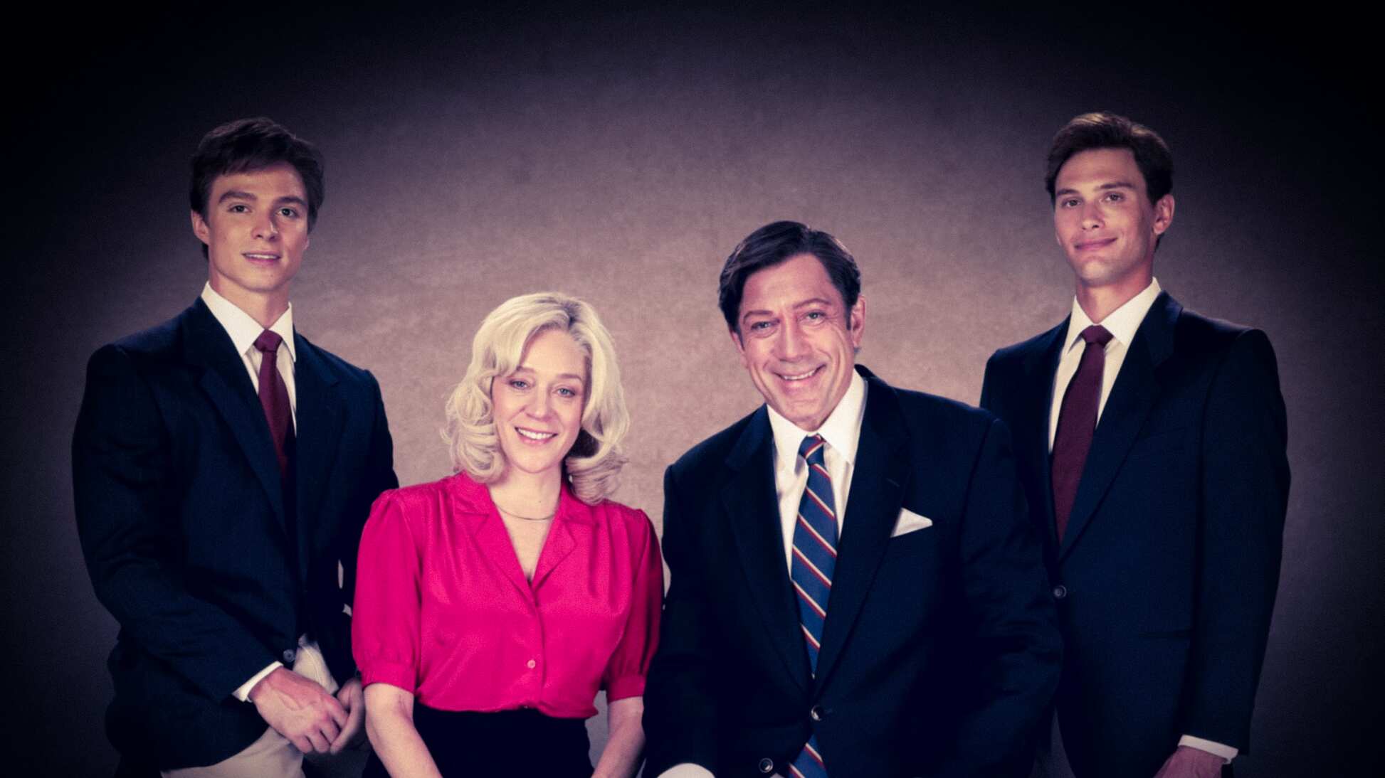 La familia Menéndez en la serie Monsters: The Lyle and Erik Menendez Story