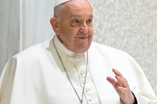 Los zapatos del Papa Francisco: La historia del humilde fabricante de calzados del Pontífice
