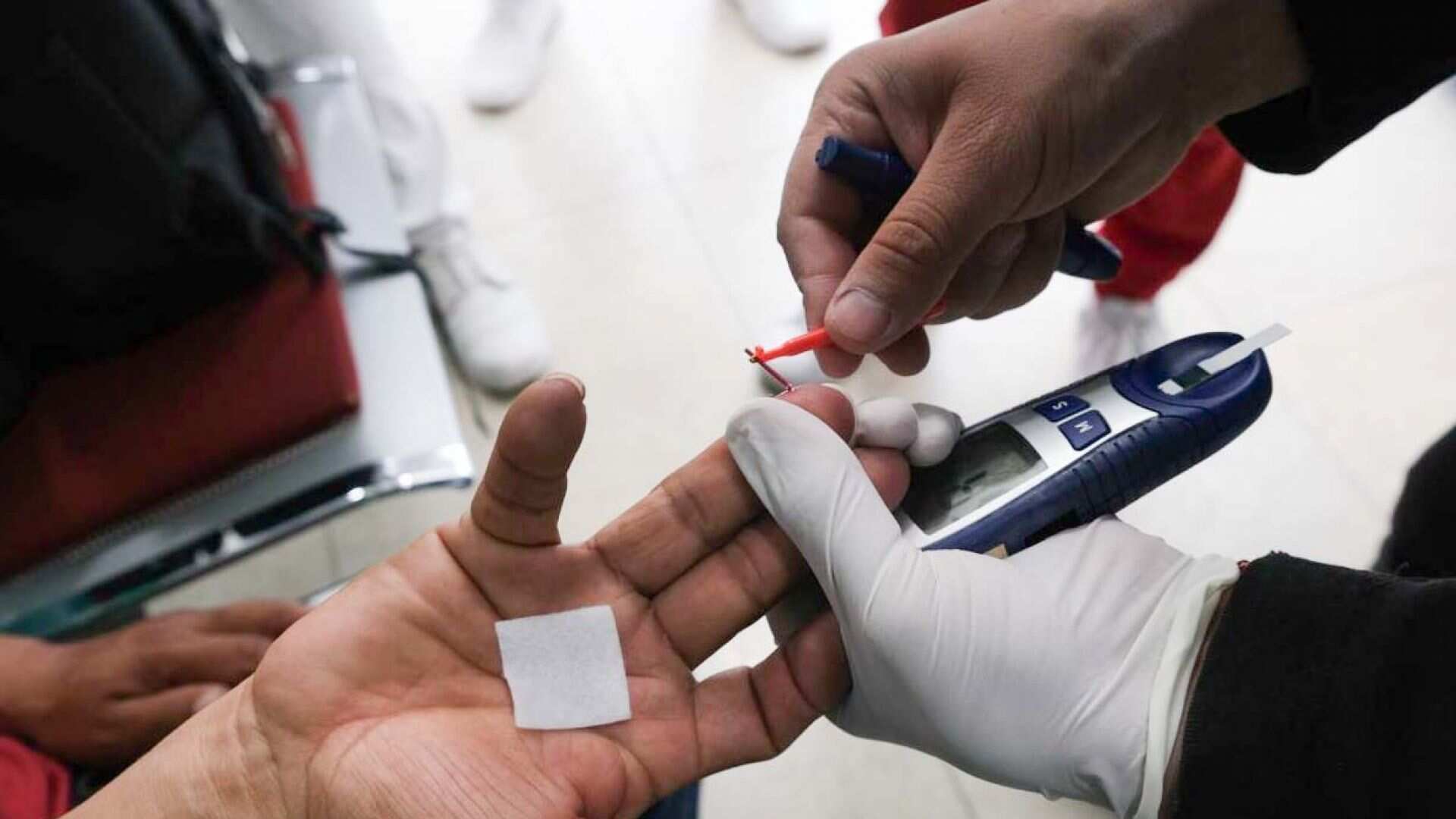 Farmacéutica alerta por falsificación de medicamento contra diabetes